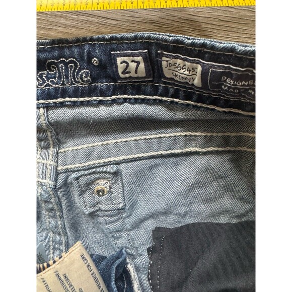 Miss Me Winged Cross Embroidered Pocket Low Rise Skinny Jeans Size 27  (27x31) - Picture 5 of 10